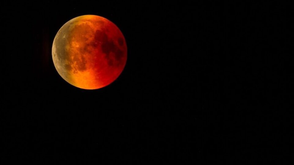 Hora y Detalles del Eclipse Lunar del 19 de Noviembre en Venezuela